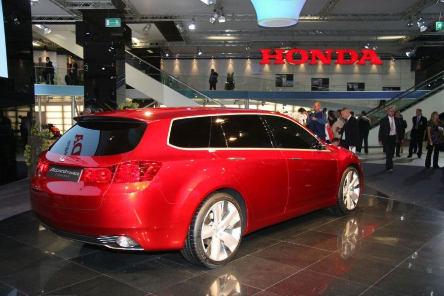  Honda Accord Tourer Concept 2007 года  (фото 13 из 24)